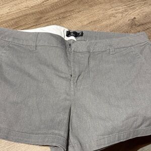 Volcom gray shorts